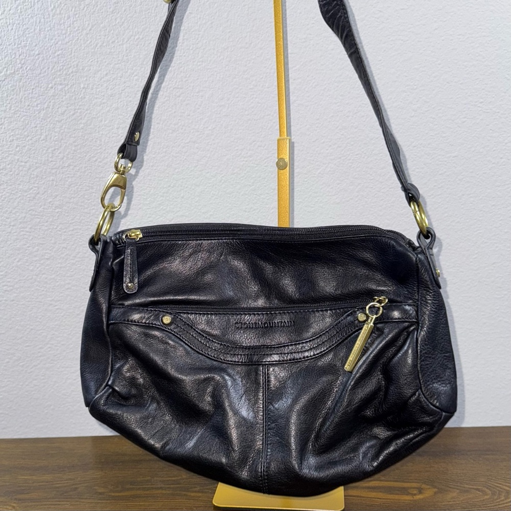 Stone Mountain Accessories Black Shoulder Bag